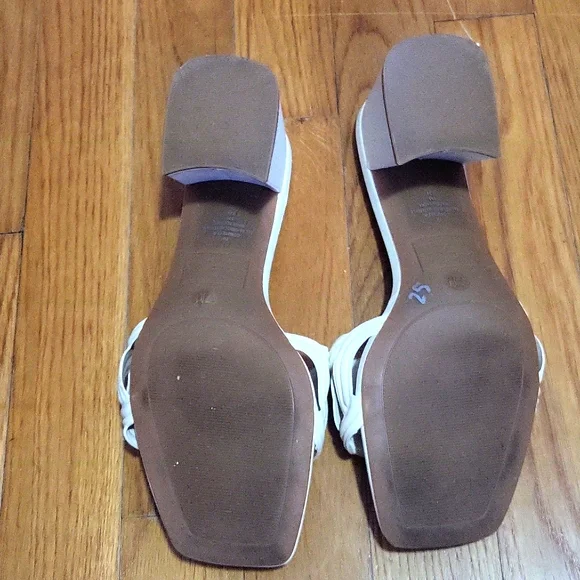 White Women's Slide Sandals - Picture 3 of 4
